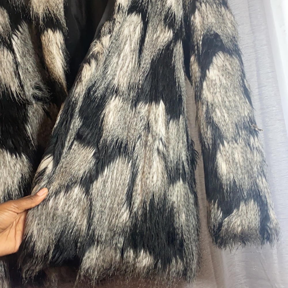 Light weight fur coat